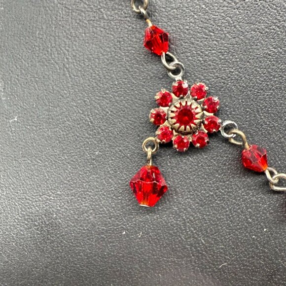 Red Rhinestone Faceted Beads Crystal Floral Y Drop Chain Necklace Silver Tone - Picture 3 of 7